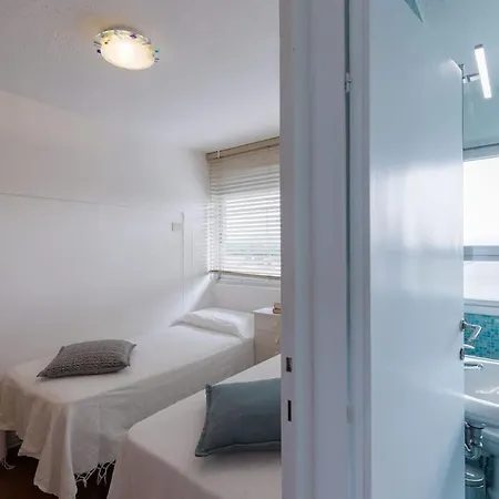 Duca D'aosta - Il Soffio Del Mare Appartement Viareggio