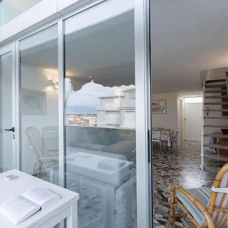 Duca D'aosta - Il Soffio Del Mare Appartement Viareggio